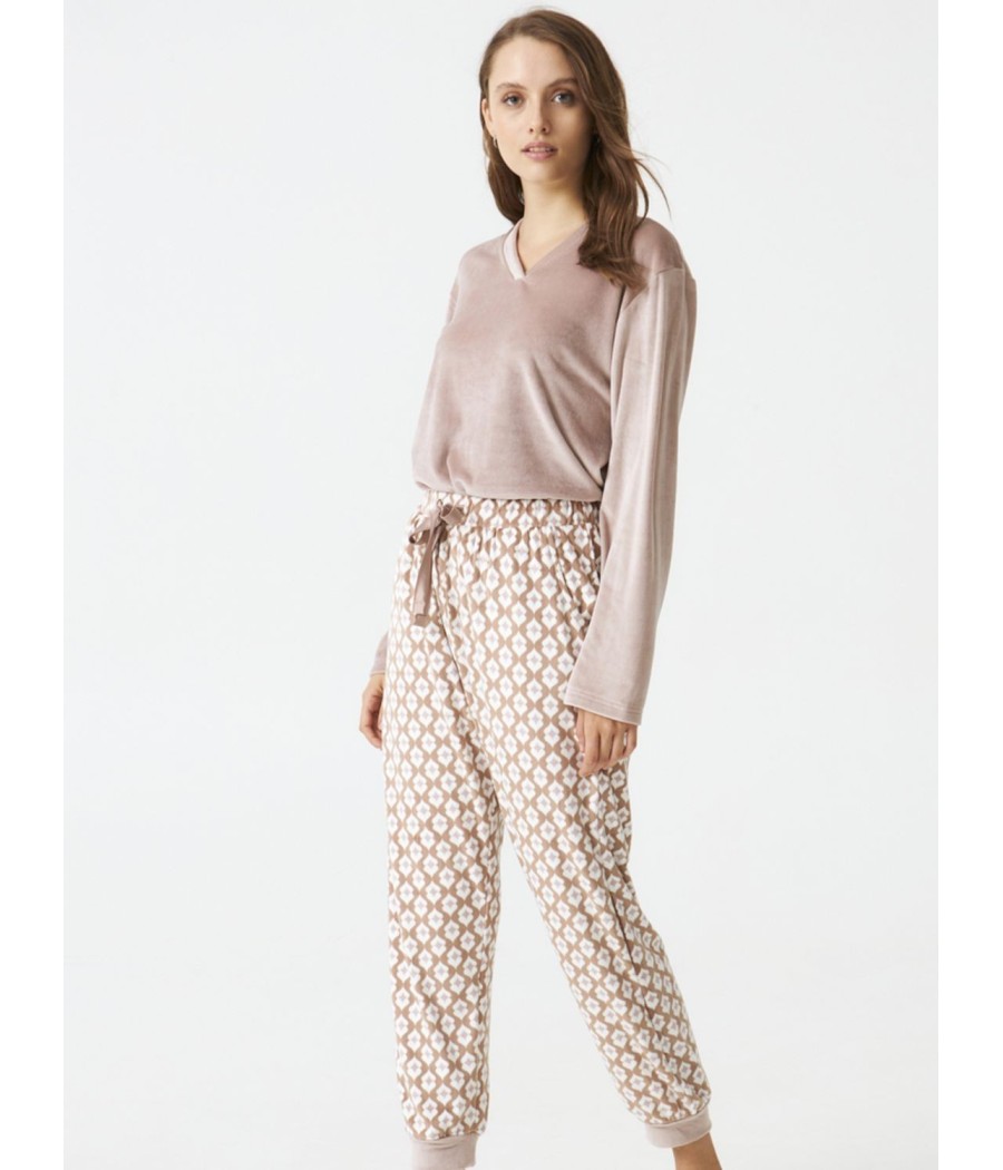 Pijama térmico mujer invierno J&J Brothers Micro coralina beige bolsillos